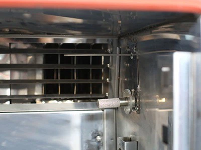 Change the wet bulb gauze in the humidity environmental test chamber 2