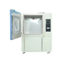 How does an IPx8 tester ensure accurate results?